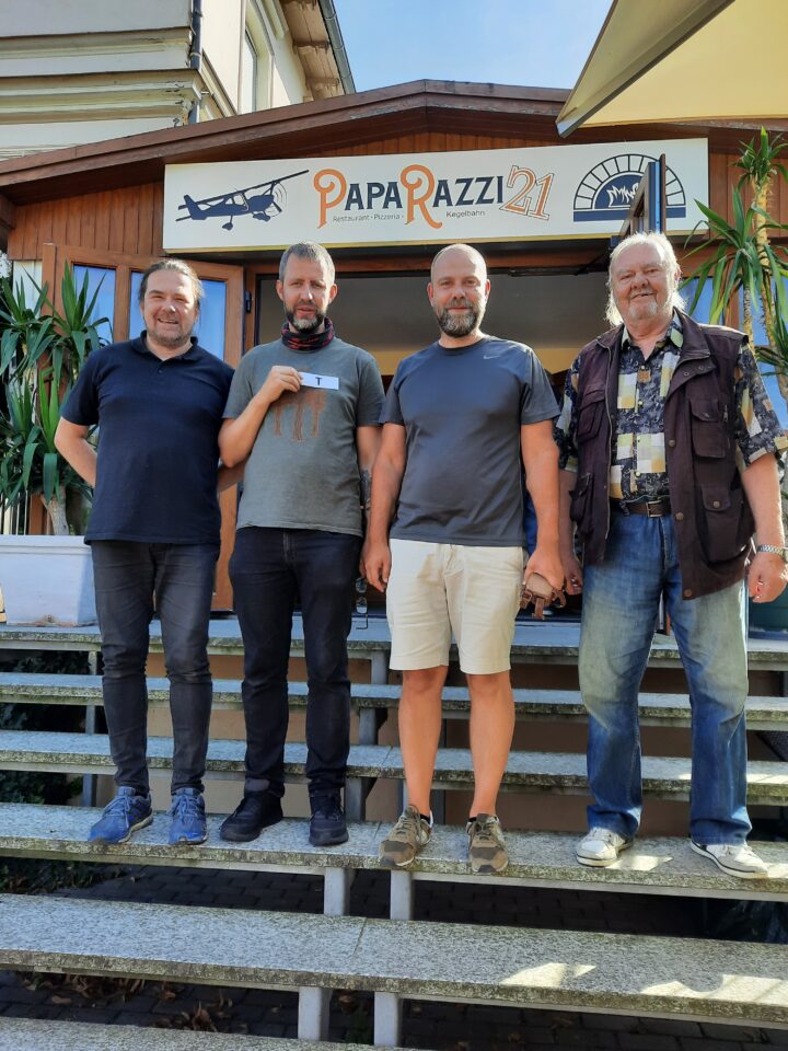 Mannschaft T SC Ohne Elfen Friedrichshain 1