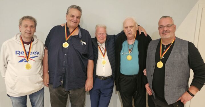 Platz 1 Karo Hoch Nienbüttel I